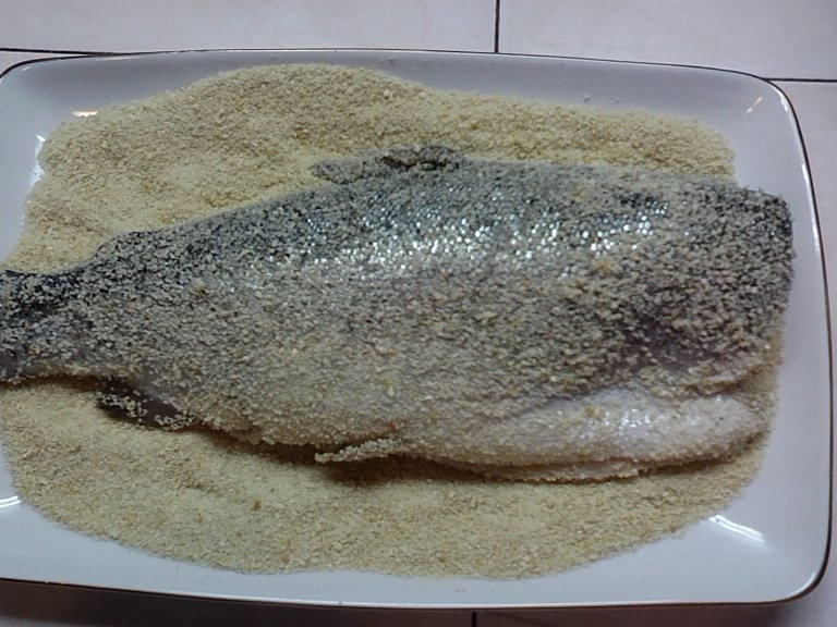 Pastrav in crusta de pesmet