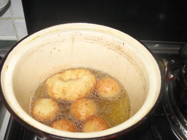 Reţetă de preparare a papanaşilor dobrogeni