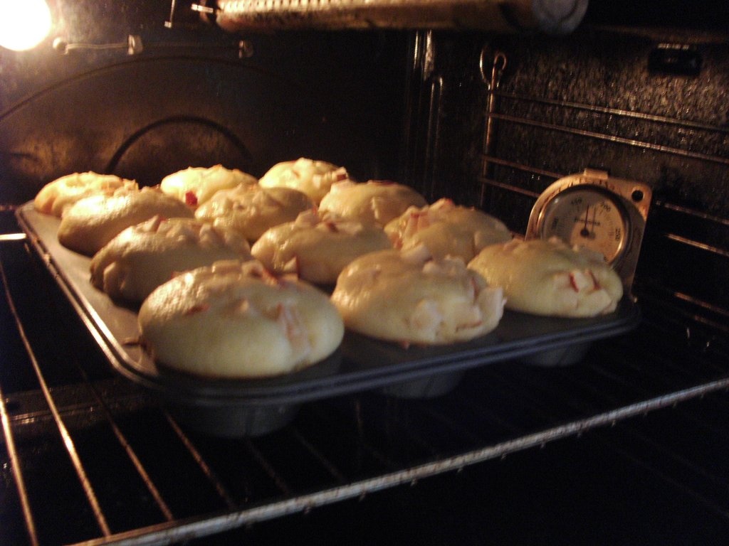 Briose super pufoase cu mere