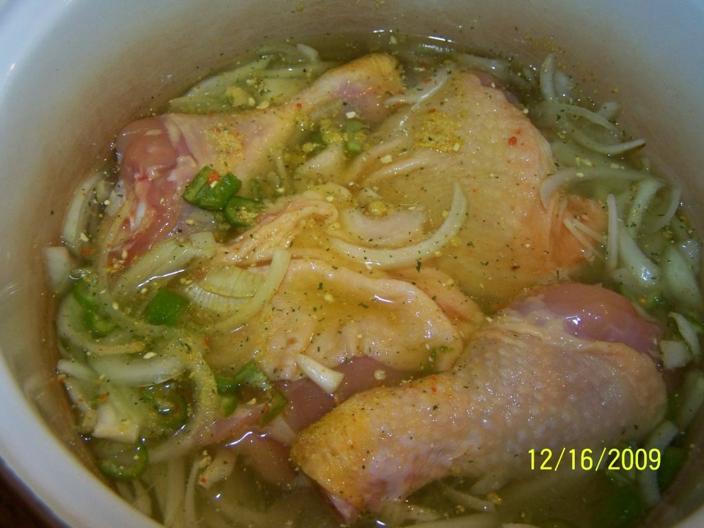 Pui cu sos de rosi si usturoi