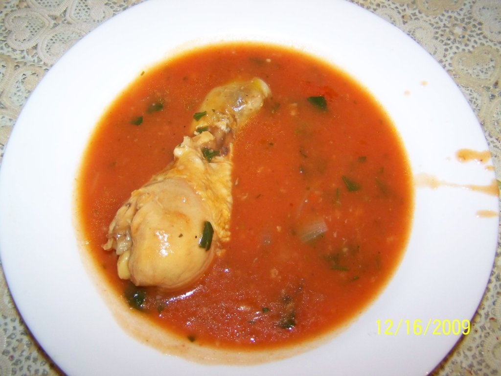 Pui cu sos de rosi si usturoi