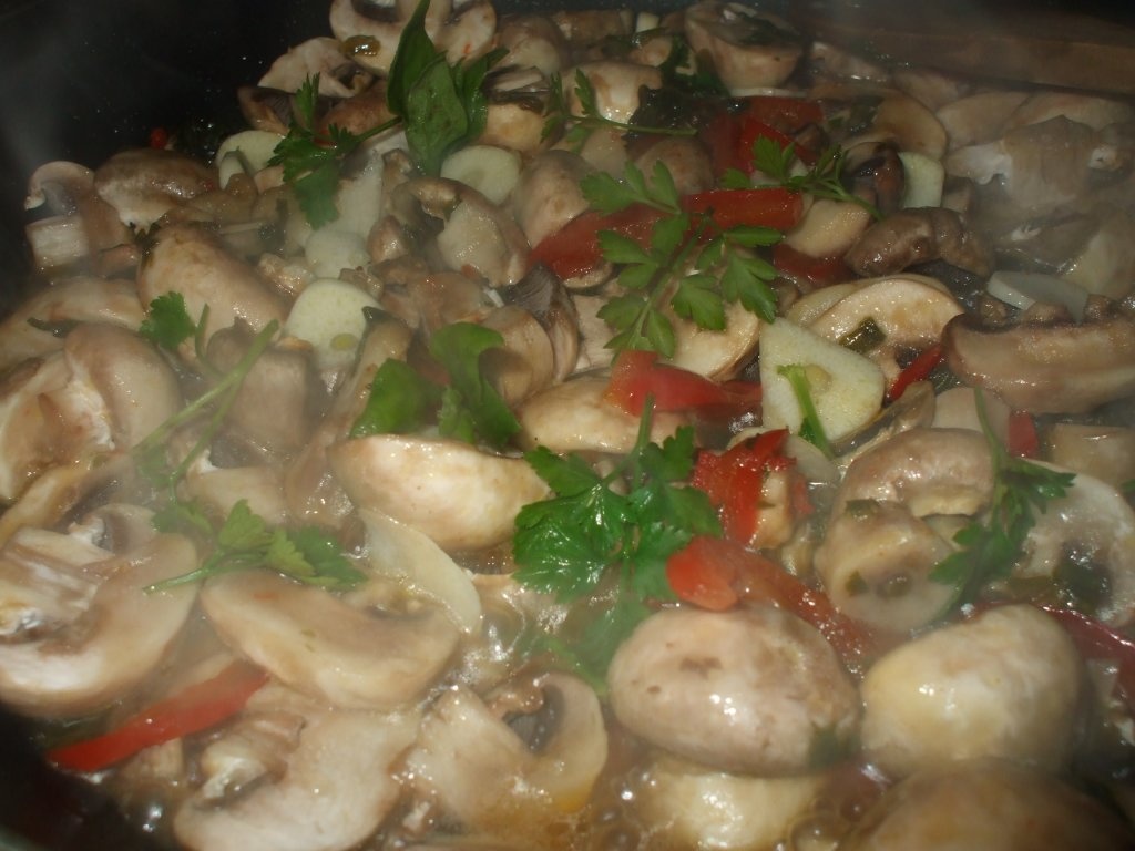 Ciuperci cu broccoli si masline