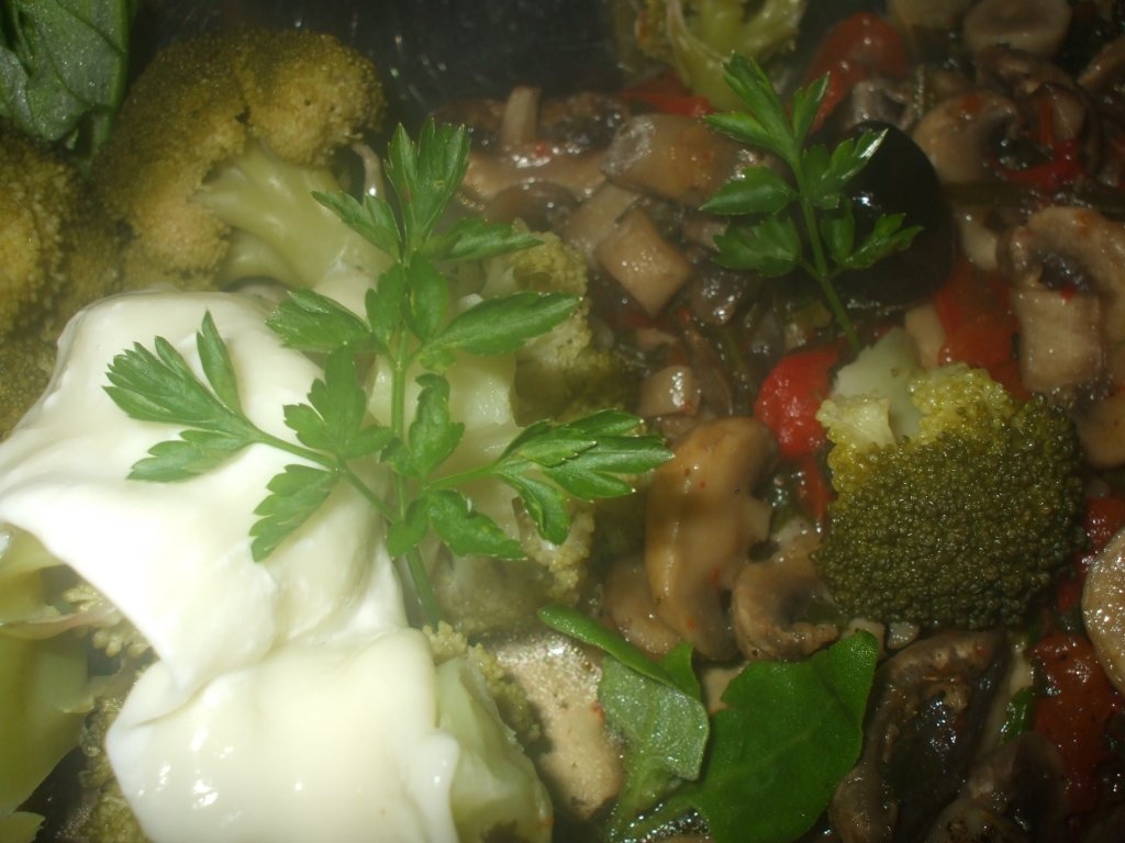 Ciuperci cu broccoli si masline