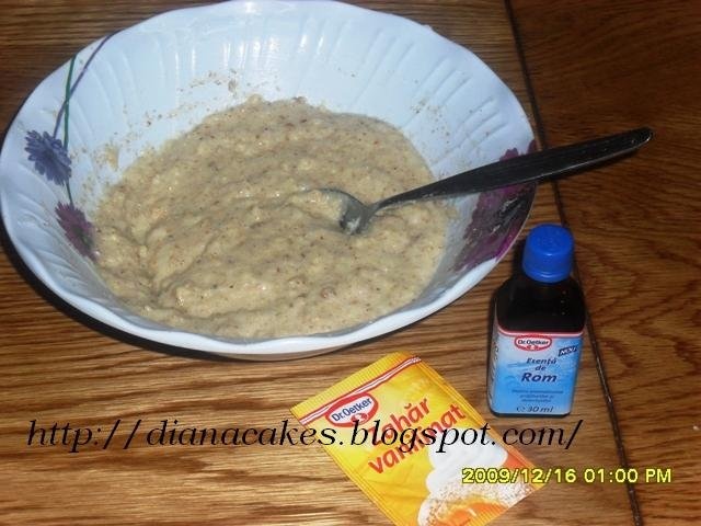 Cornulete cu smantana umplute cu nuca