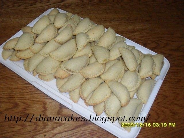 Cornulete cu smantana umplute cu nuca