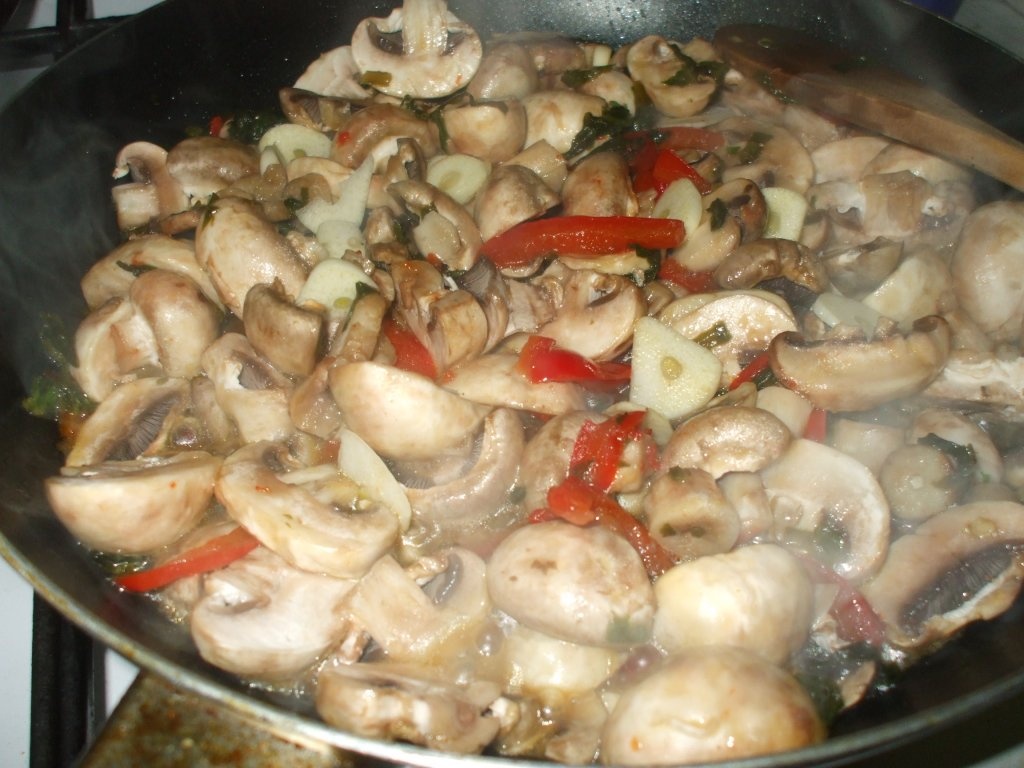 Omleta cu ciuperci si ardei