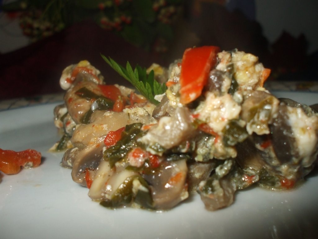 Omleta cu ciuperci si ardei