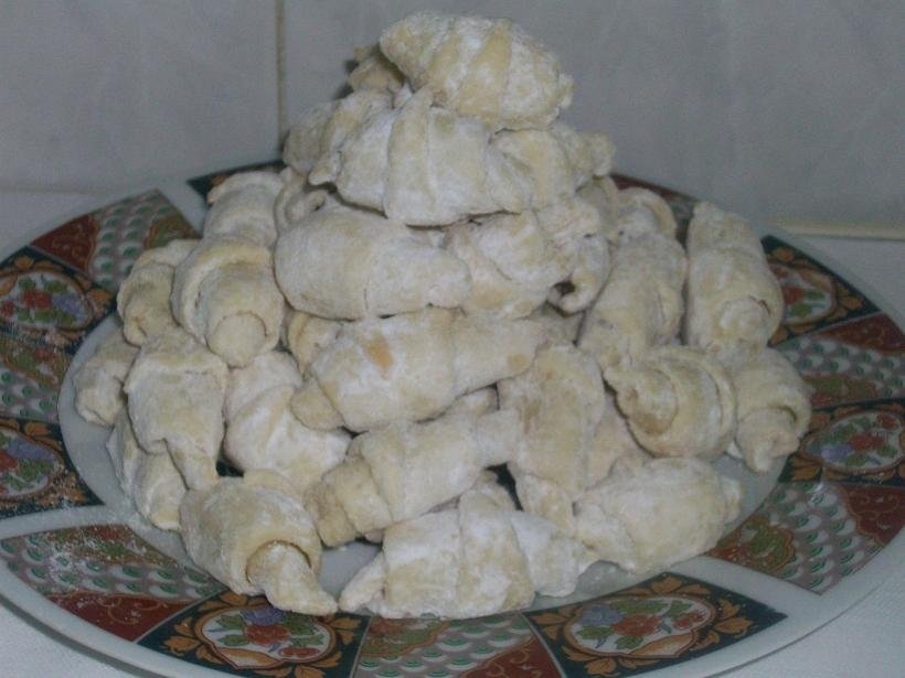 Cornulete fragede cu iaurt. Reteta simpla, economica si delicioasa