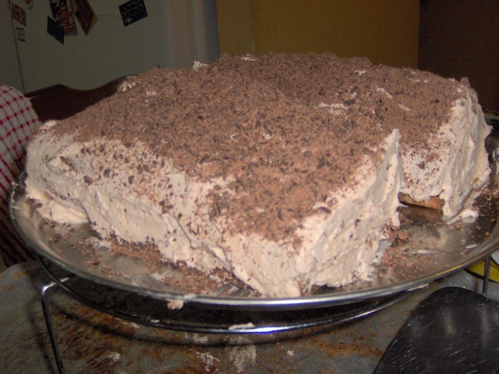 Rulada de nuci cu frisca