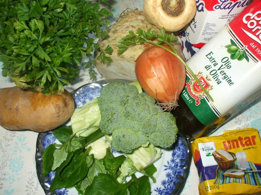 Supa crema de broccoli si spanac (supa verde)