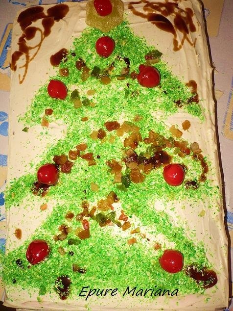 Tort Bradut de Craciun