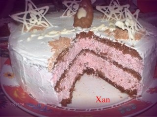 Tort cu capsuni si piersici