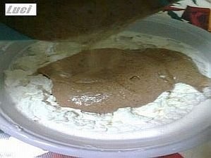 Rulada cu crema diplomat de cacao