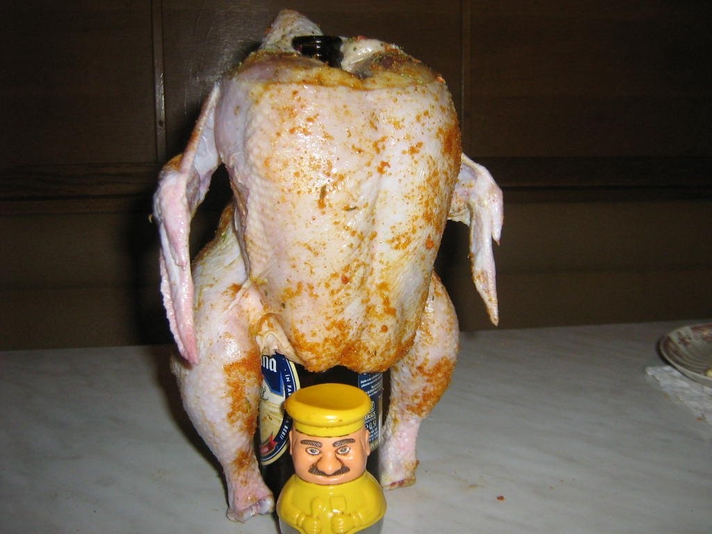 Pui pe sticla cu cartofi si mujdei