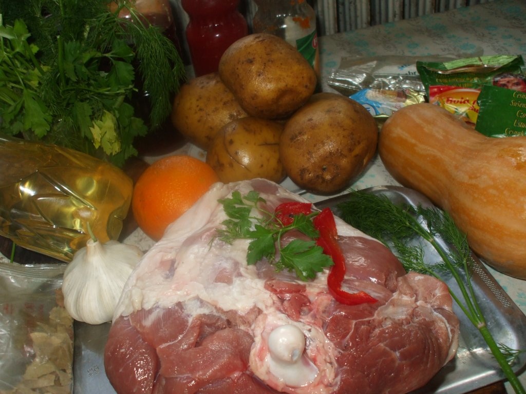 Friptura de curcan cu carnati si cartofi