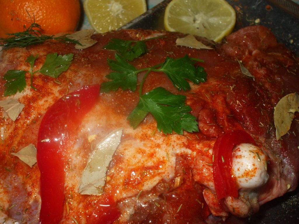 Friptura de curcan cu carnati si cartofi