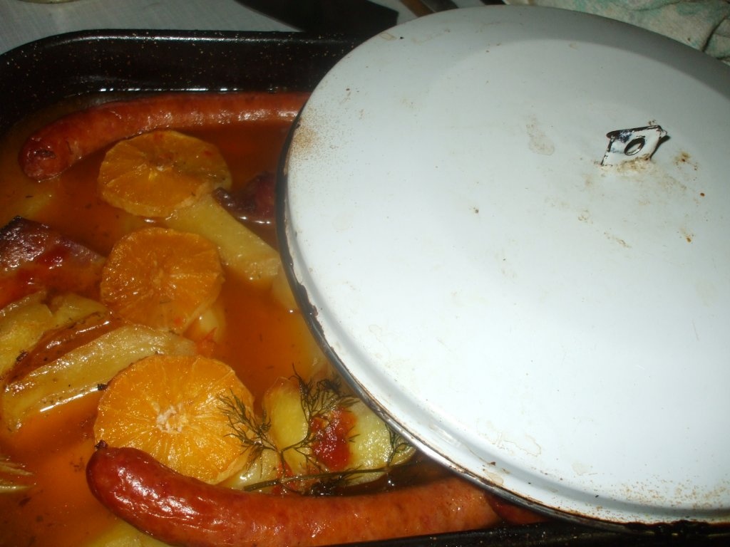 Friptura de curcan cu carnati si cartofi