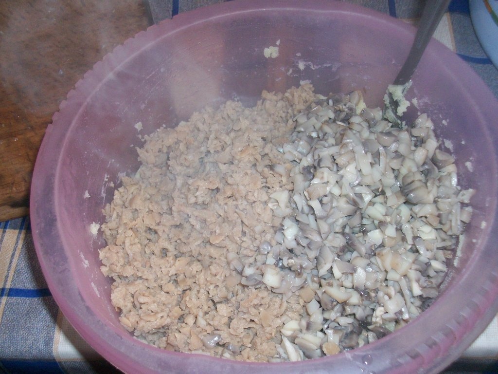 Chiftelute cu ciuperci si soia