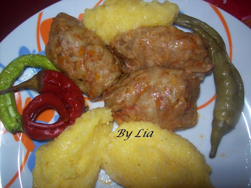 Sarmalute cu nuci si seminte de dovleac