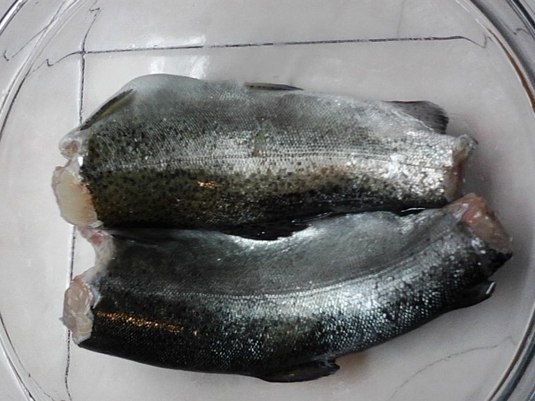 Pastrav umplut cu somon