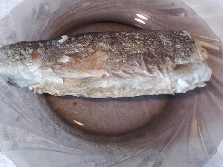 Pastrav umplut cu somon