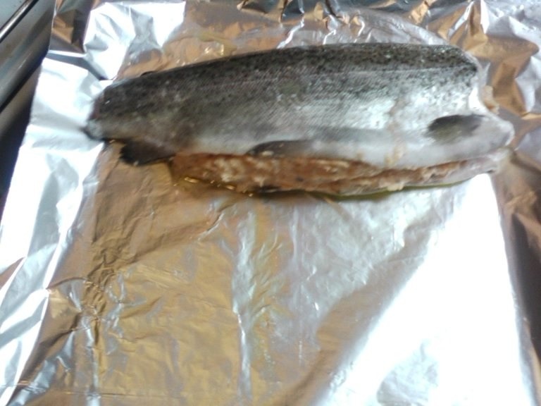 Pastrav umplut cu somon