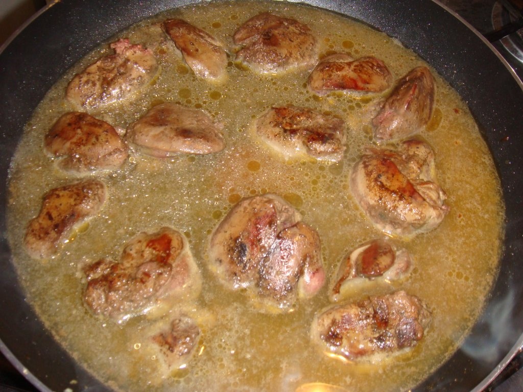 Ficatei de pui cu piure