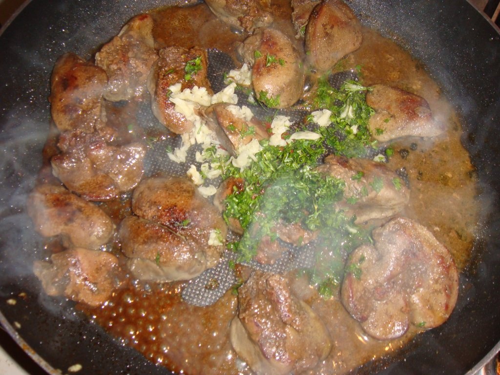 Ficatei de pui cu piure