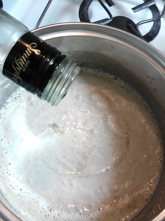 Pastrav cu sos de ciuperci