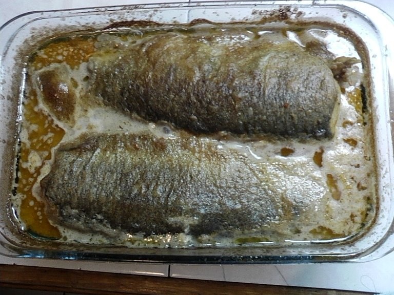 Pastrav cu sos de ciuperci