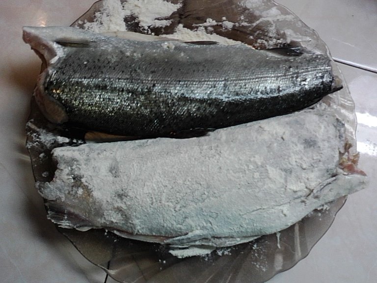 Pastrav cu sos de ciuperci