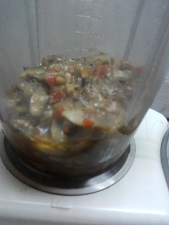 Pastrav cu sos de ciuperci