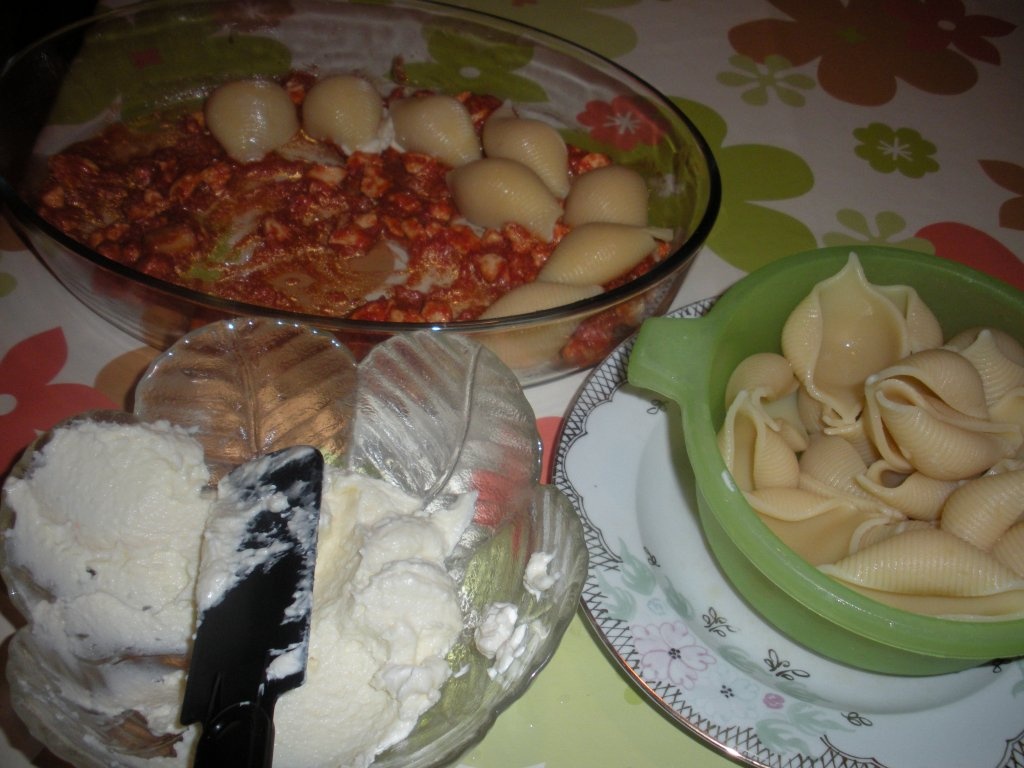 Conchiglie umplute si gratinate