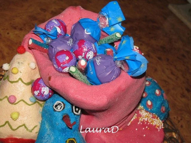 Cizma umpluta cu darurile mosului Nicolae