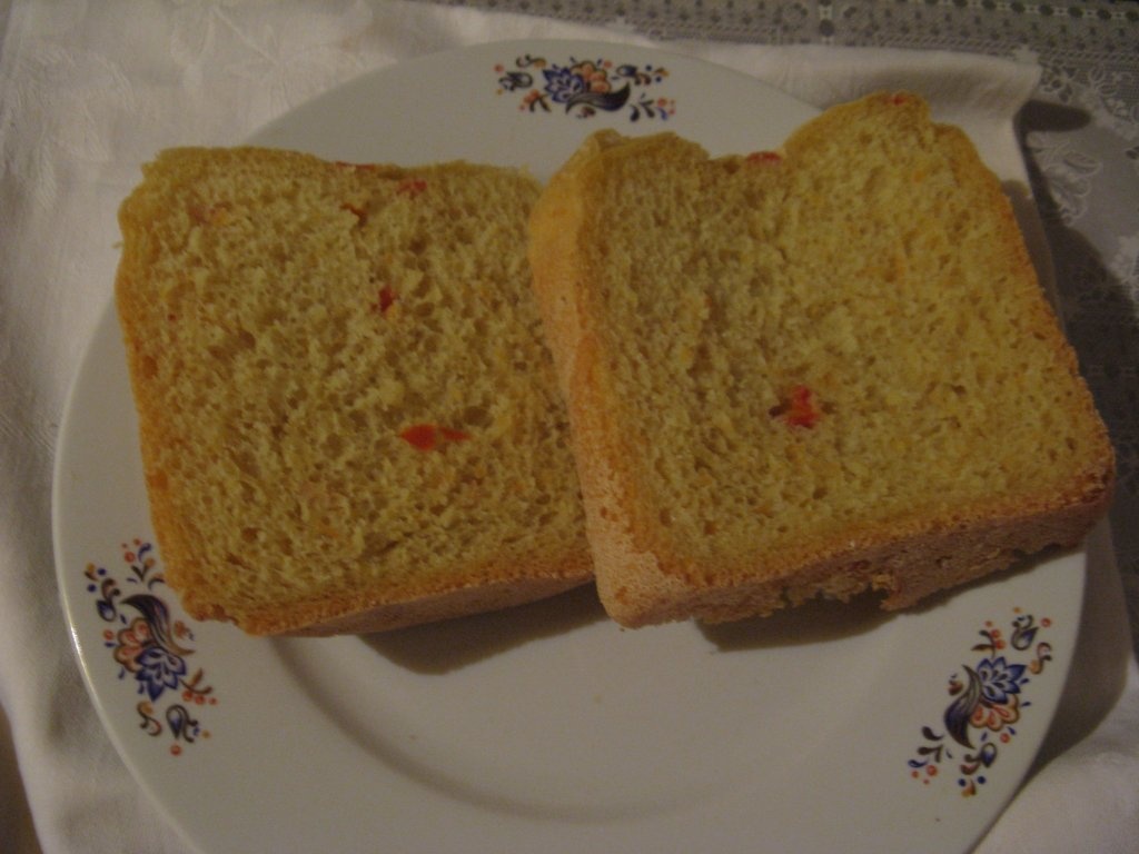 Paine cu morcov si ardei (masina de facut paine)