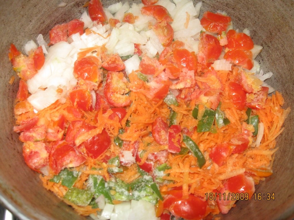 Ardei umpluti cu orez (preparat de post)