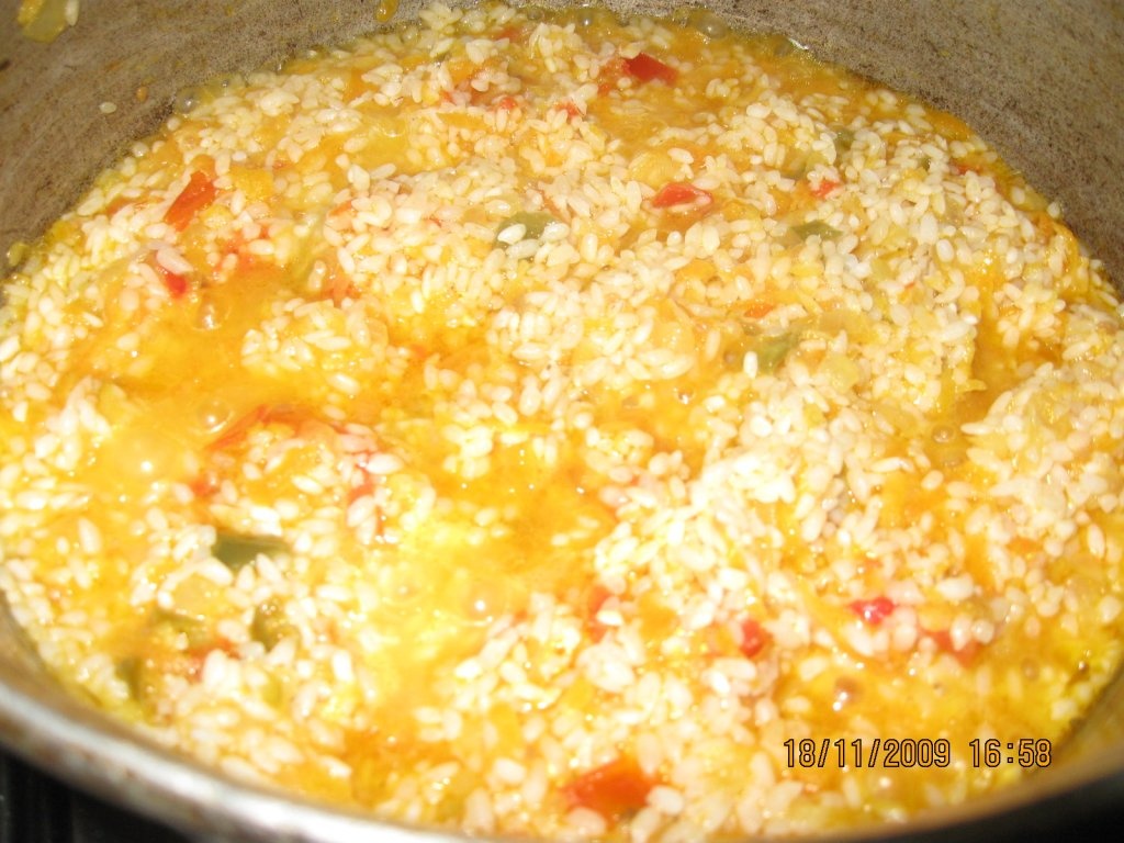 Ardei umpluti cu orez (preparat de post)