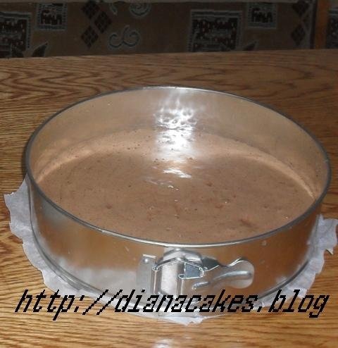 Tort cu mousse de ciocolata si iaurt de capsuni