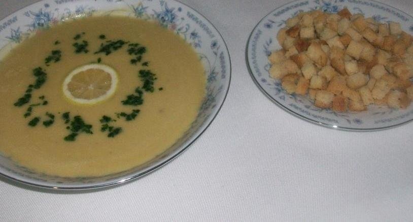 Supa crema de linte (specific arabesc)