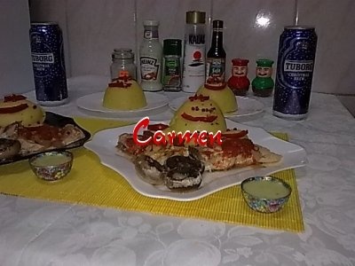 Crap la cuptor cu mamaliguta, ceapa si ciuperci