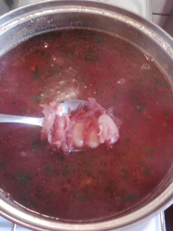 Ciorba de sfecla cu fasole