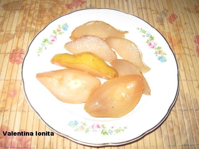 Pere cu zahar si otet