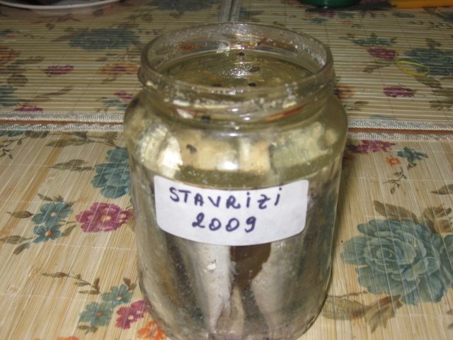 Peste (stavrizi) la borcan