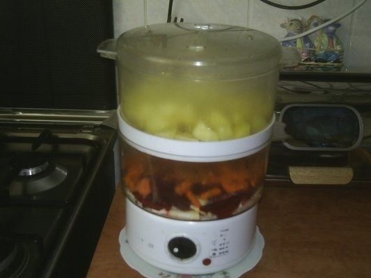 SALATA DE LEGUME MULTICOLORA