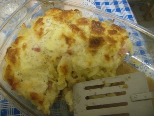 Fusili cu brinza la cuptor