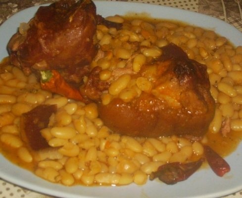 Iahnie de Fasole cu Ciolan Afumat