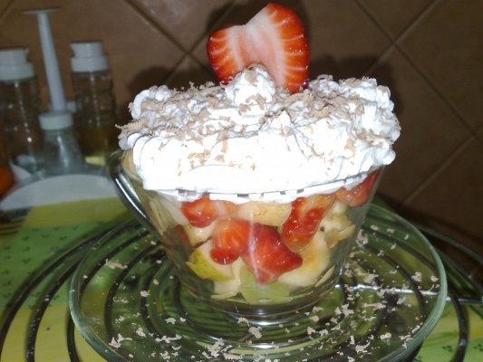 SALATA DE FRUCTE