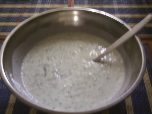 Iaurt cu castraveti si marar