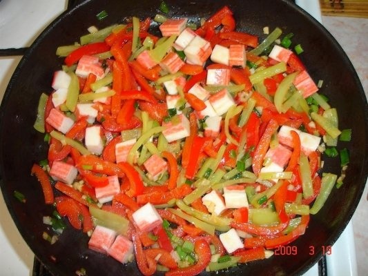 Salata moldoveneasca de surimi