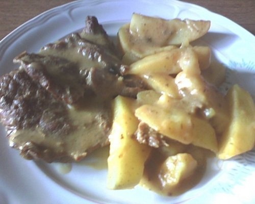 Pulpa de vita la tava